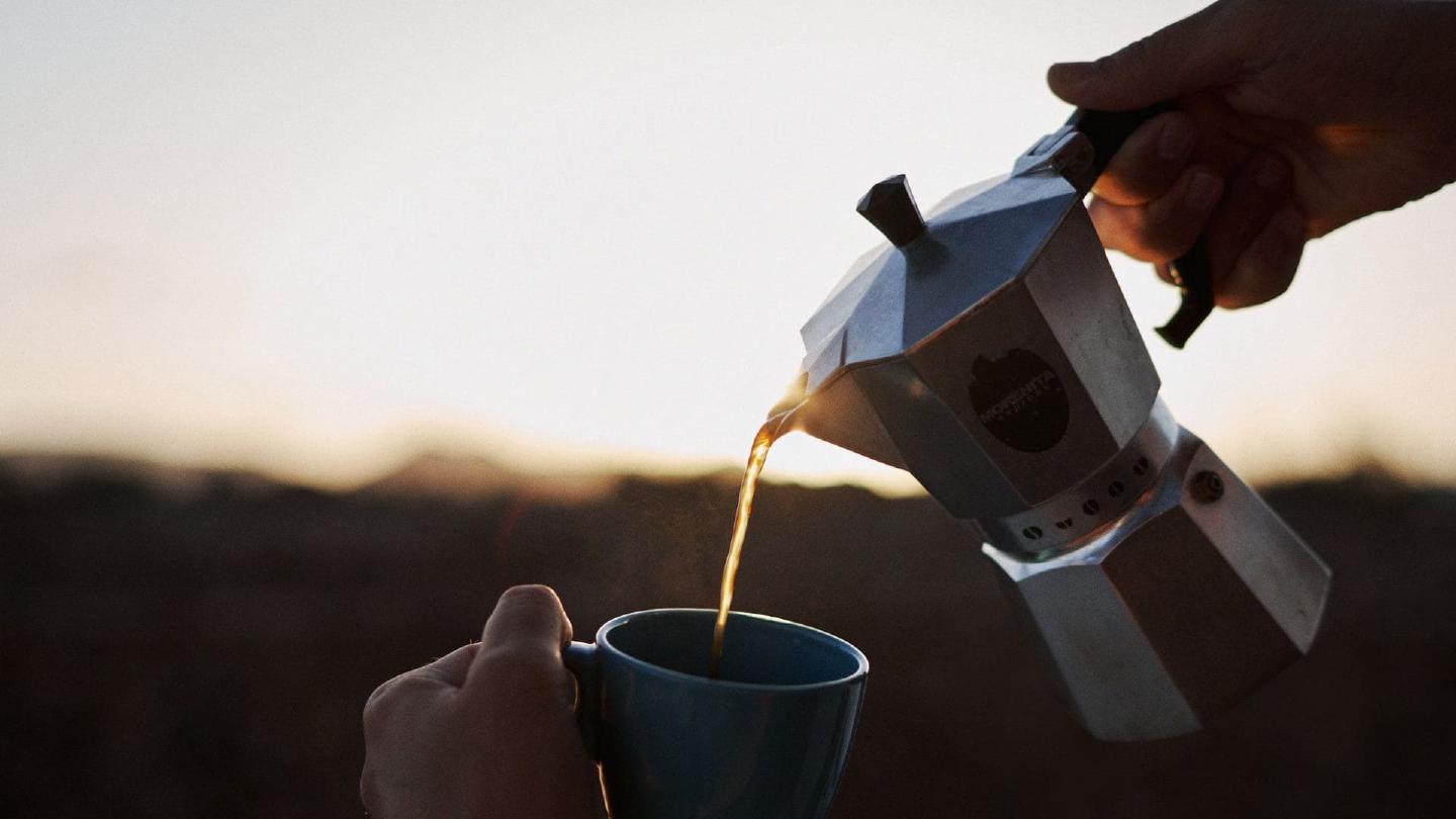 Trapped on an Island: Coffee with a Moka Pot